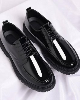 CLASSIC CONTRAST DERBY SHOES