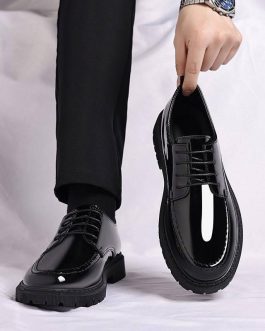 CLASSIC CONTRAST DERBY SHOES