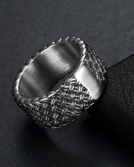 Outlaw Skull Statement Ring ⚡